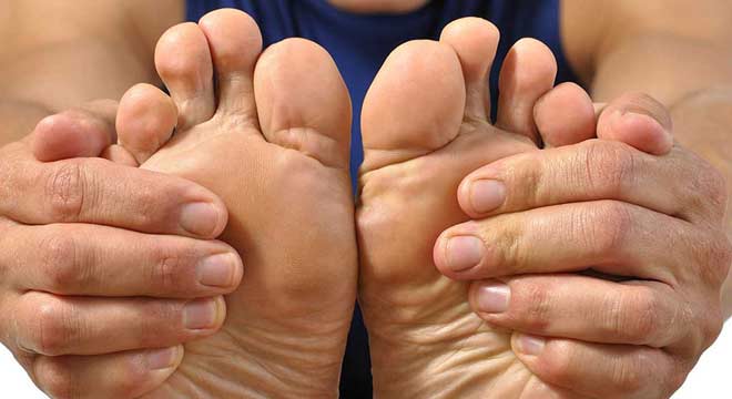 بیماری فرایبرگ یا سیاه شدن استخوان های کف پا چیست