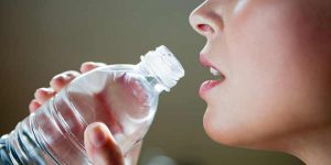 نوشیدن آب آب و کاهش عفونت ادراری