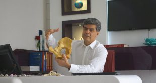 دکتر مهرداد منصوری. متخصص ارتوپد. جراح لگن و مفصل ران